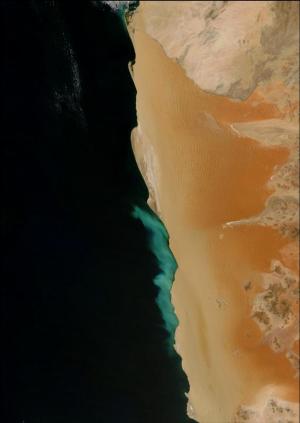 Oberflächenwasser vor Namibia Oberflächenwasser vor Namibia